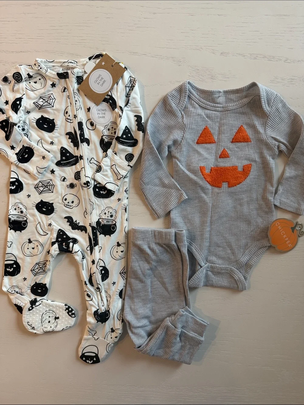 Angel Dear Classic Halloween Bundle Footie Waffle Bodysuit Outfit 6-9 months